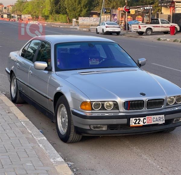 بی ئێم دەبڵیو سیریەس 7 1995  بۆ فرۆشتن لە عێراق -  بەغداد